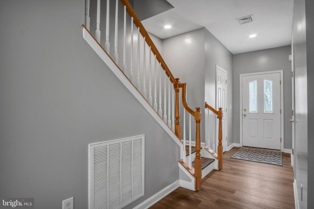 7563 STEPHEN DRIVE