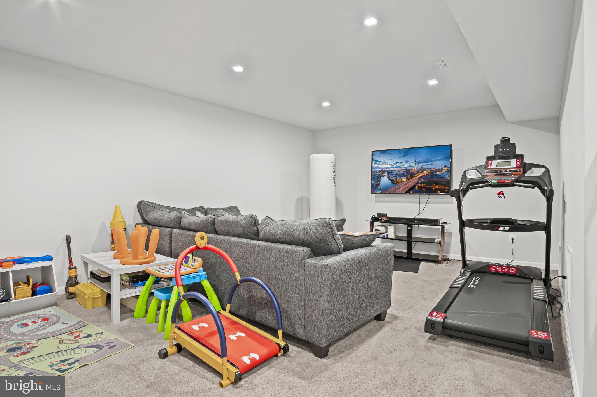 3993 SECRETARIAT STREET