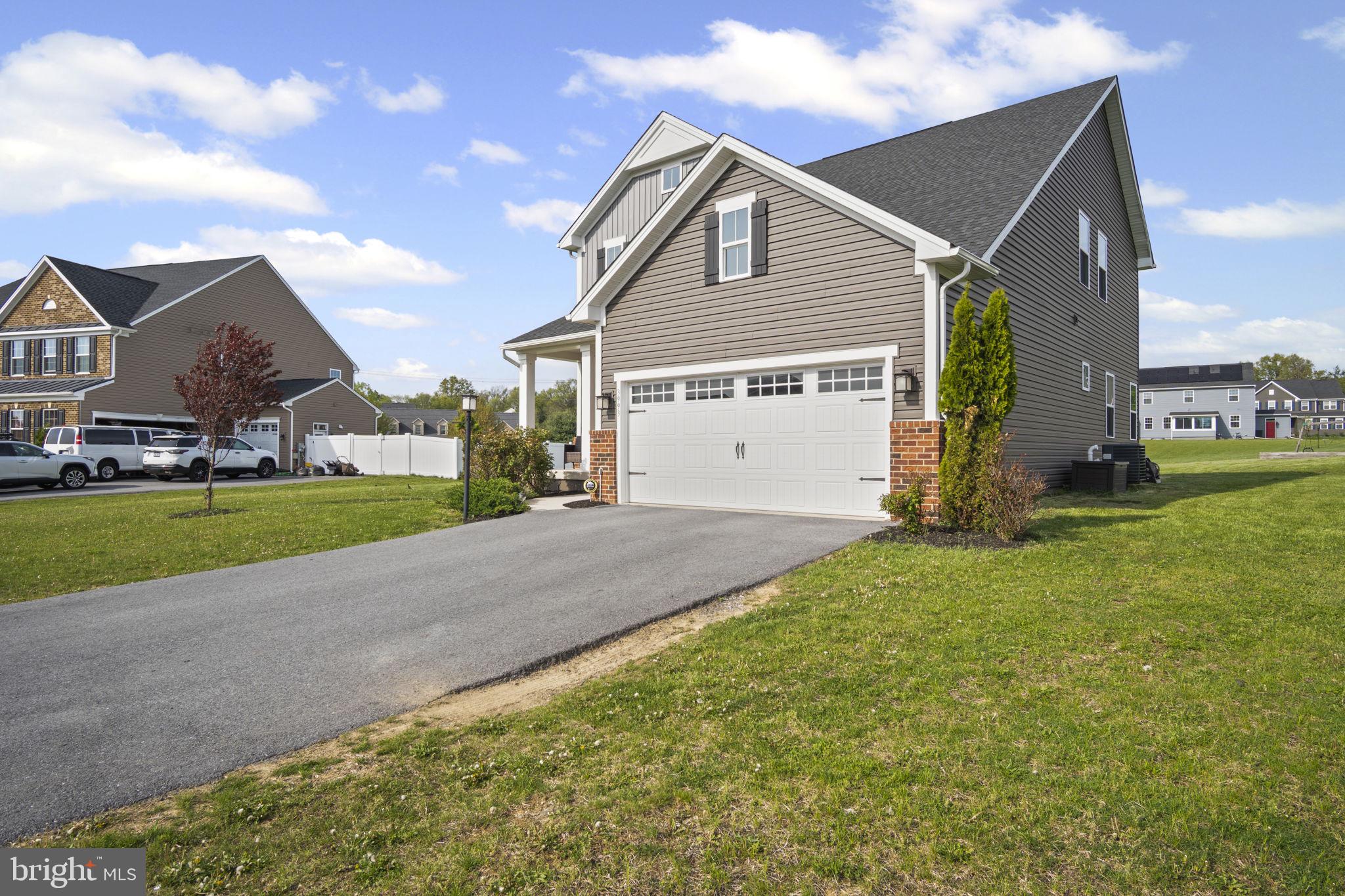 3993 SECRETARIAT STREET