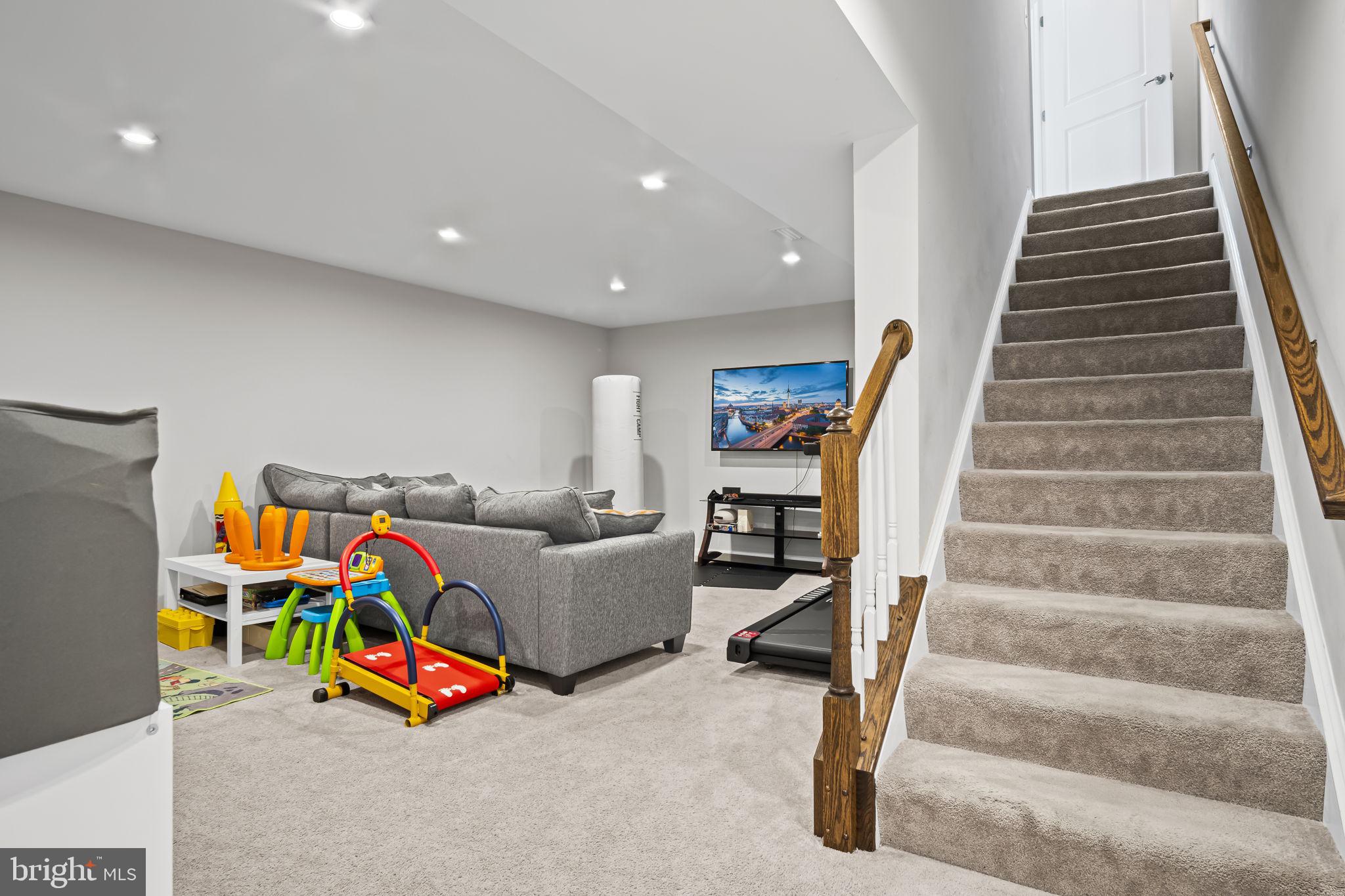 3993 SECRETARIAT STREET