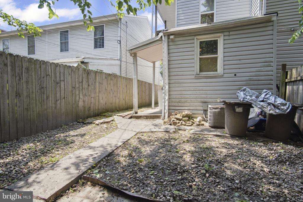 147 BALM STREET