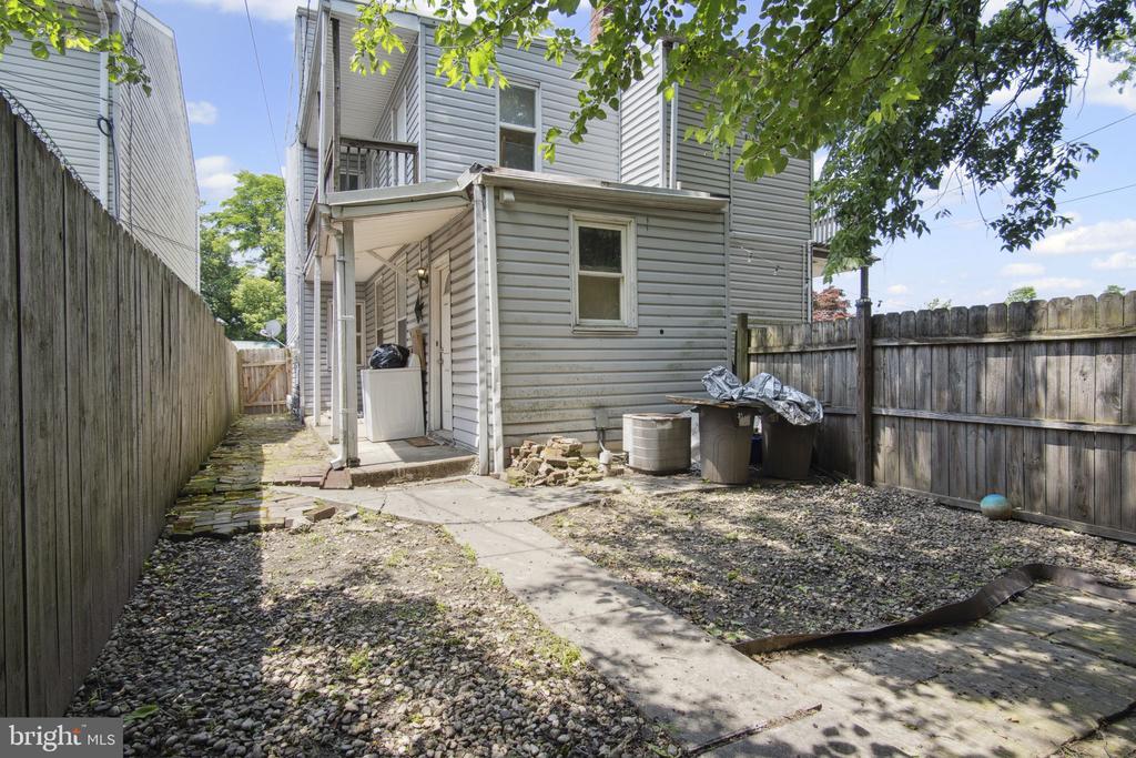 147 BALM STREET