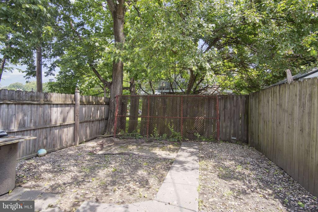 147 BALM STREET