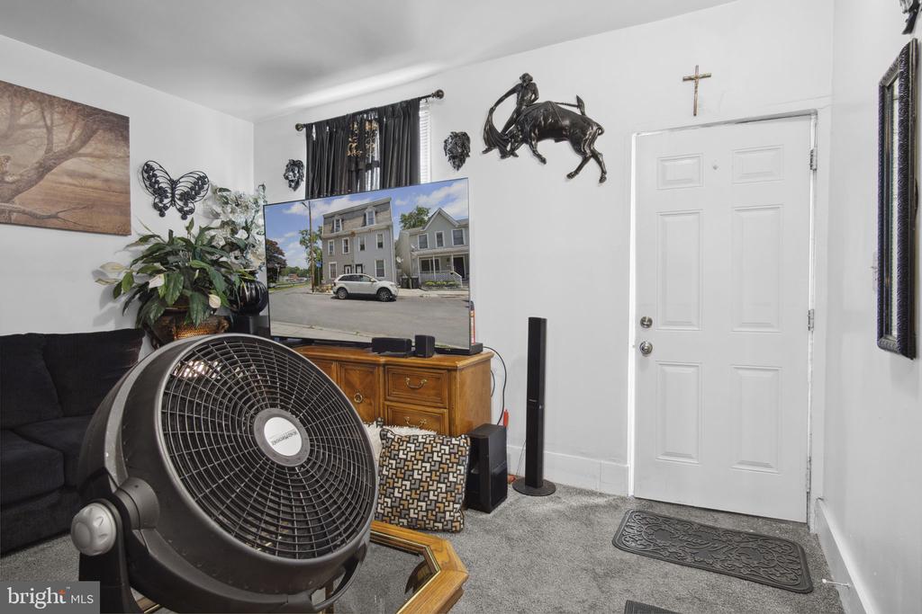 147 BALM STREET