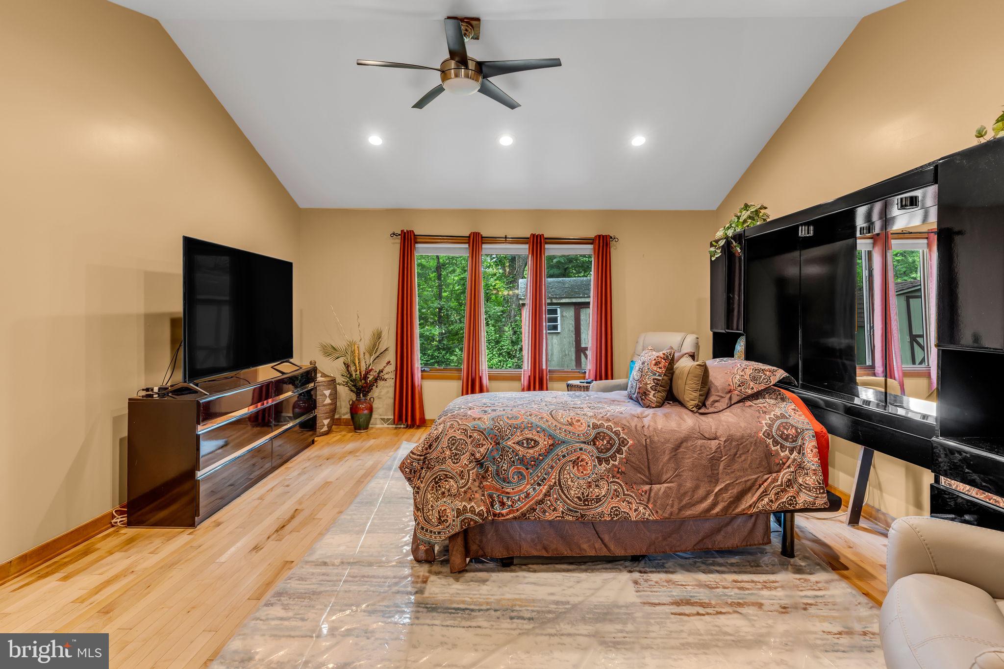 3504 HICKORY HOLLOW ROAD