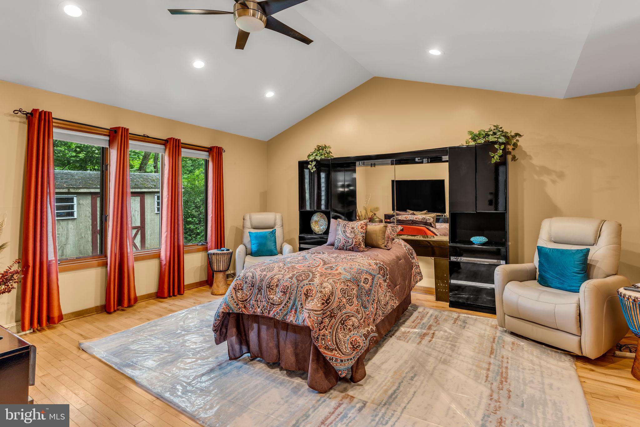 3504 HICKORY HOLLOW ROAD