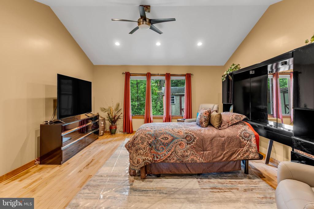 3504 HICKORY HOLLOW ROAD