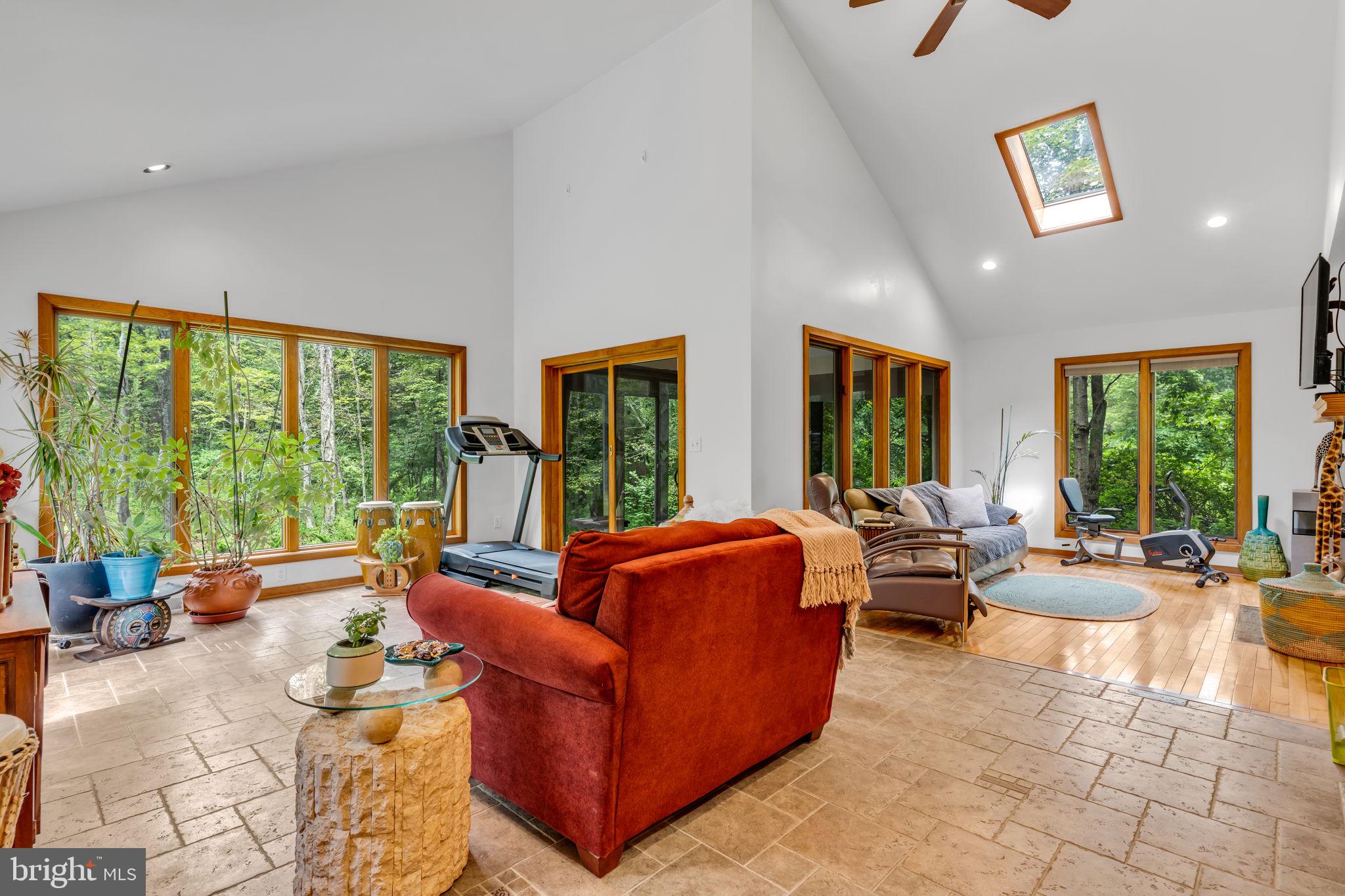 3504 HICKORY HOLLOW ROAD