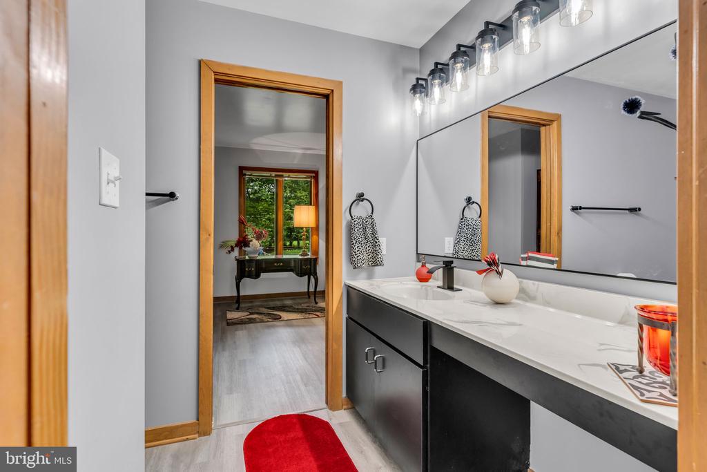 3504 HICKORY HOLLOW ROAD