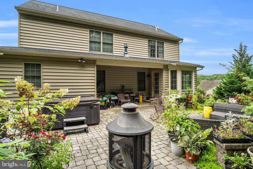 7014 SCENIC COURT