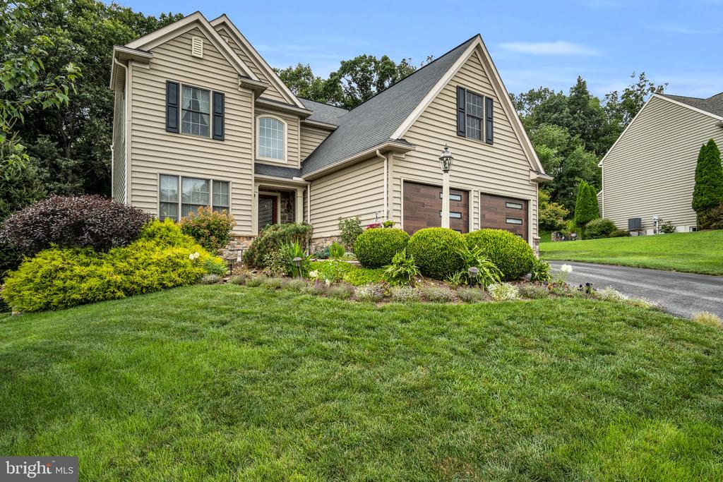 7014 SCENIC COURT