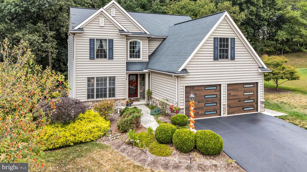 7014 SCENIC COURT