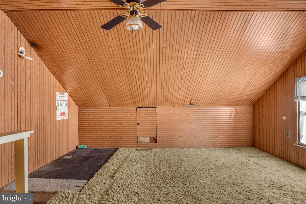 144 N 2ND STREET