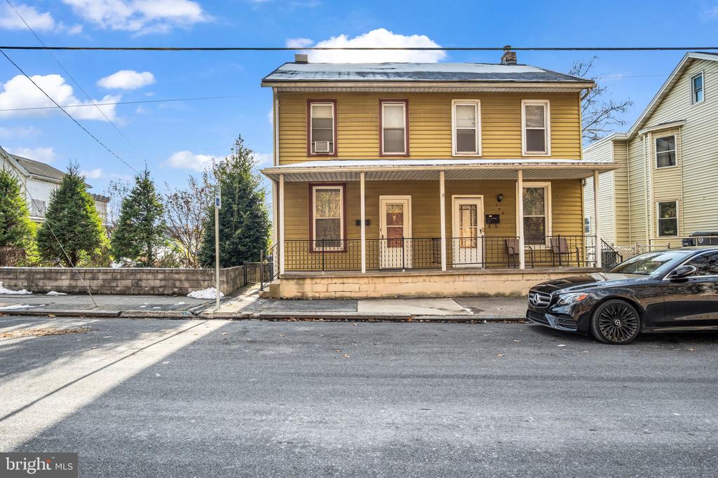 144 N 2ND STREET