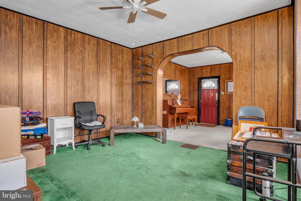 144 N 2ND STREET