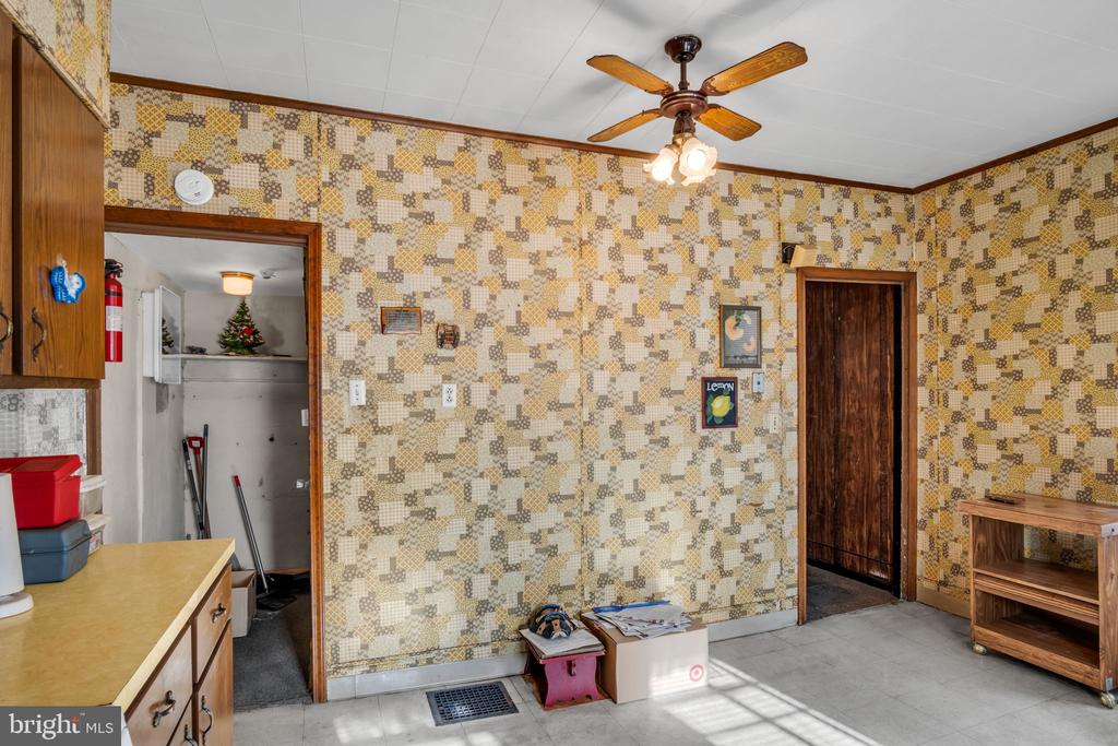 144 N 2ND STREET