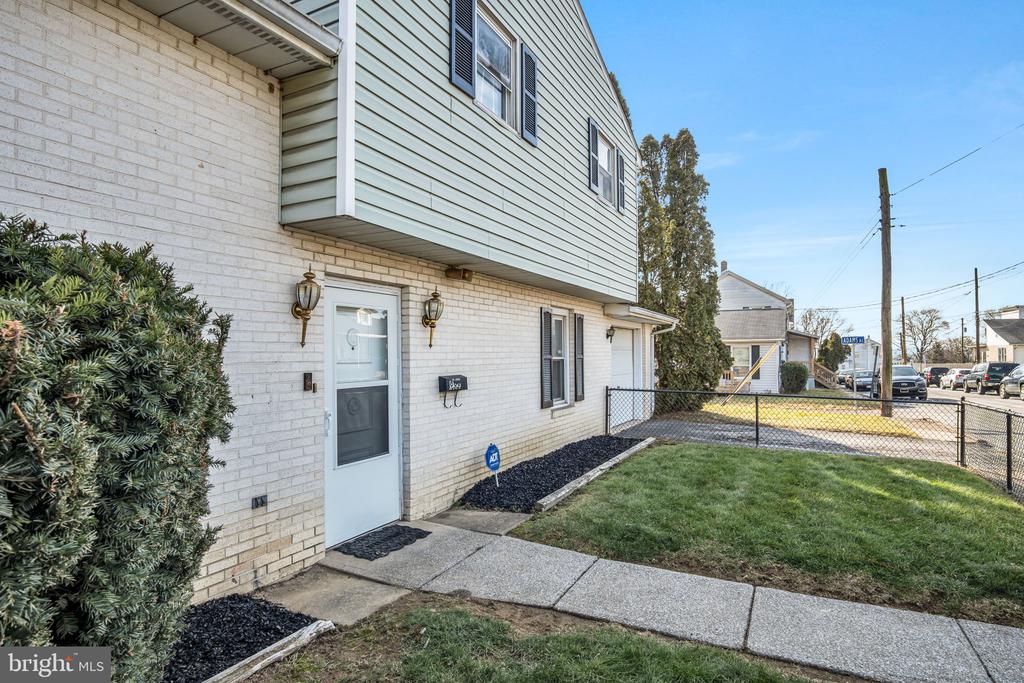 600 RIDGE STREET
