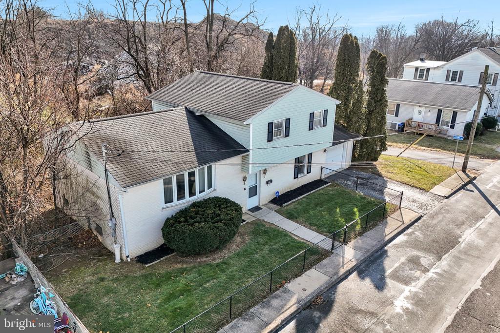 600 RIDGE STREET