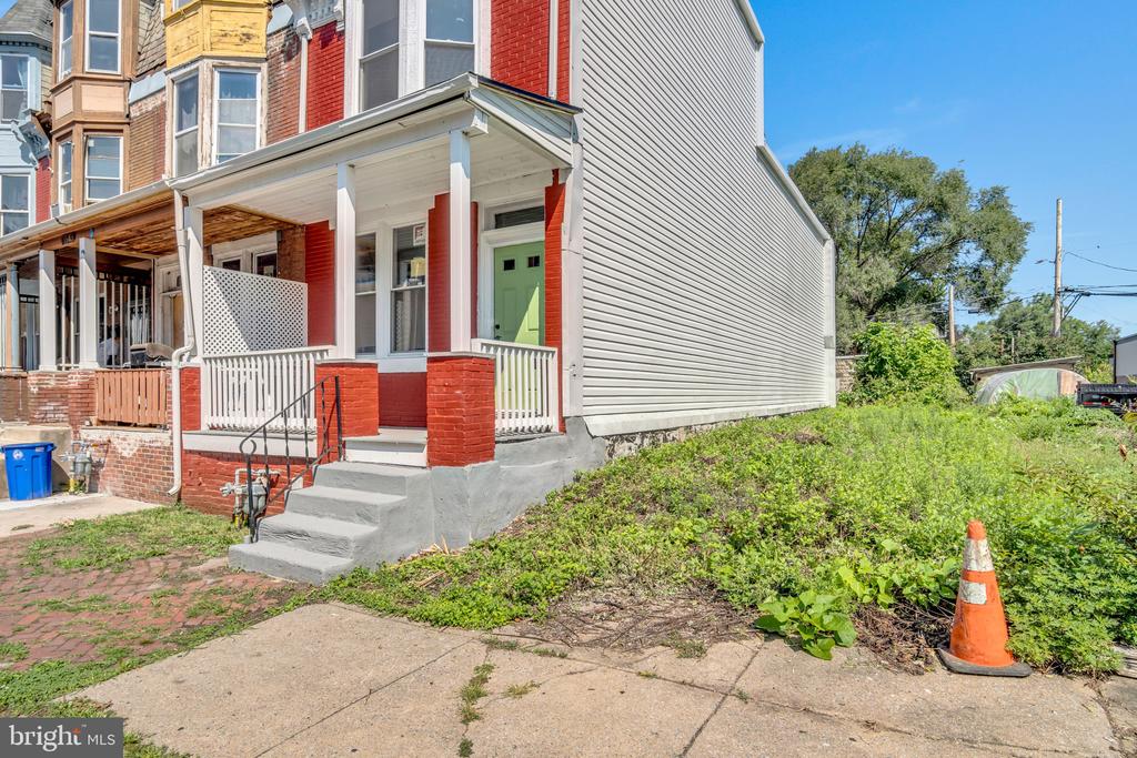 548 CAMP STREET