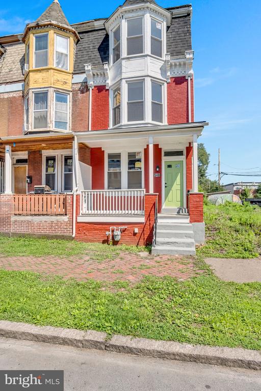 548 CAMP STREET