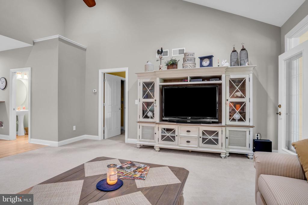 2197 BORDEAUX COURT