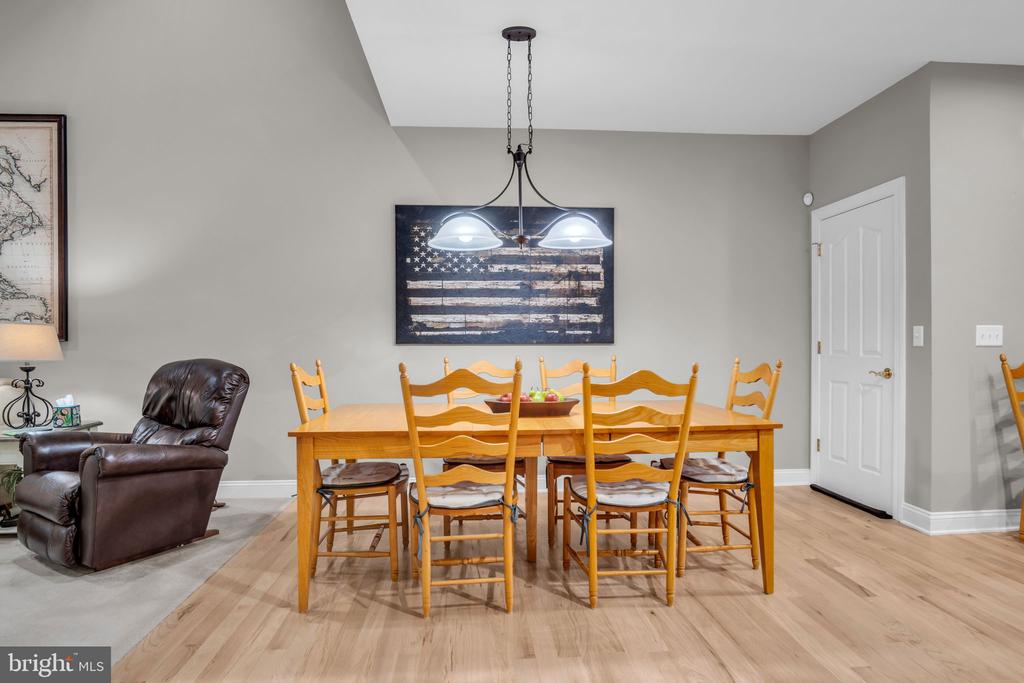 2197 BORDEAUX COURT