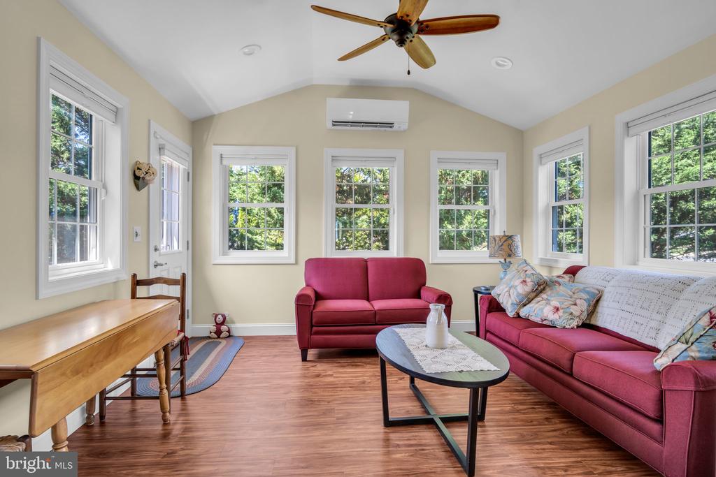 2197 BORDEAUX COURT