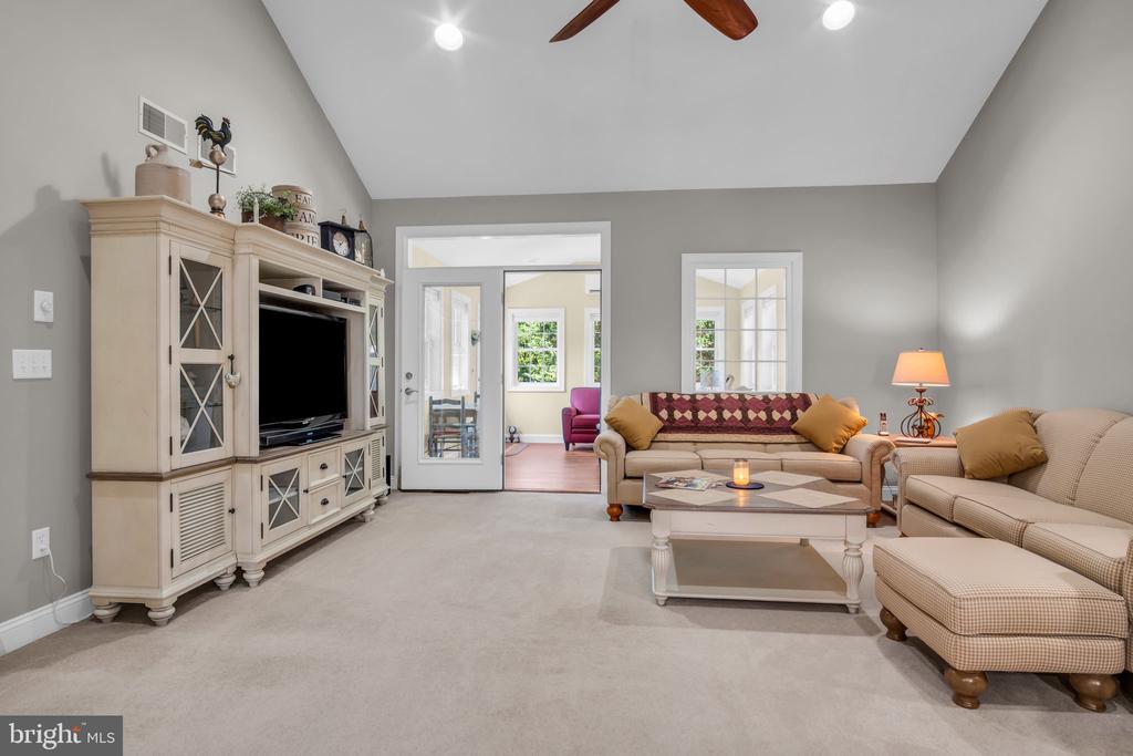 2197 BORDEAUX COURT