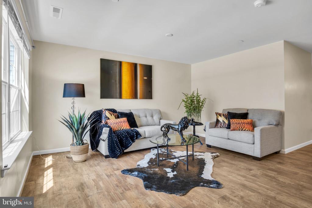730 FARMWOOD LANE