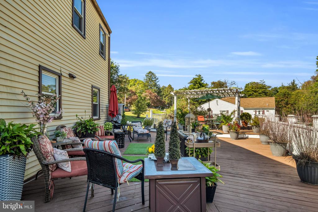 4280 FRONTIER ROAD