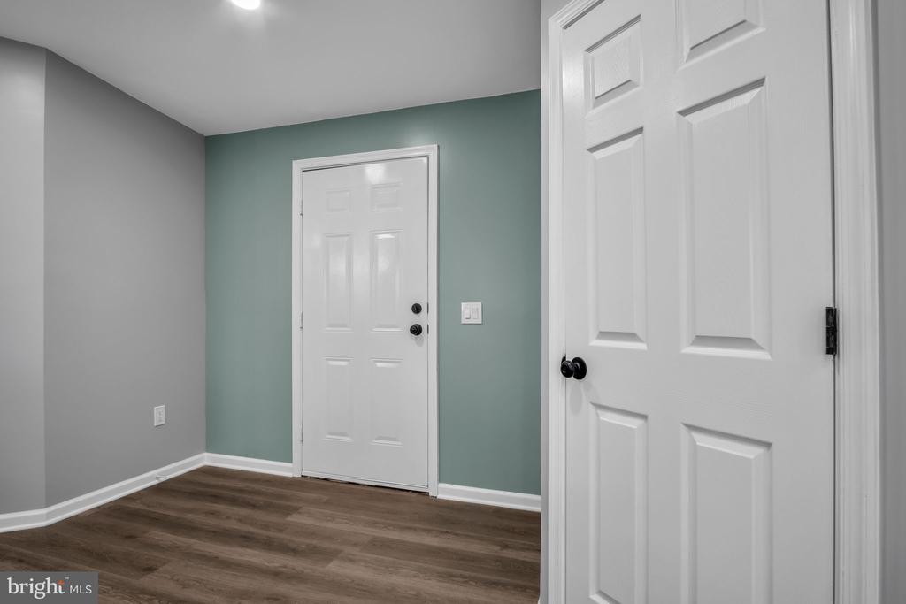 42 WALMAR MANOR