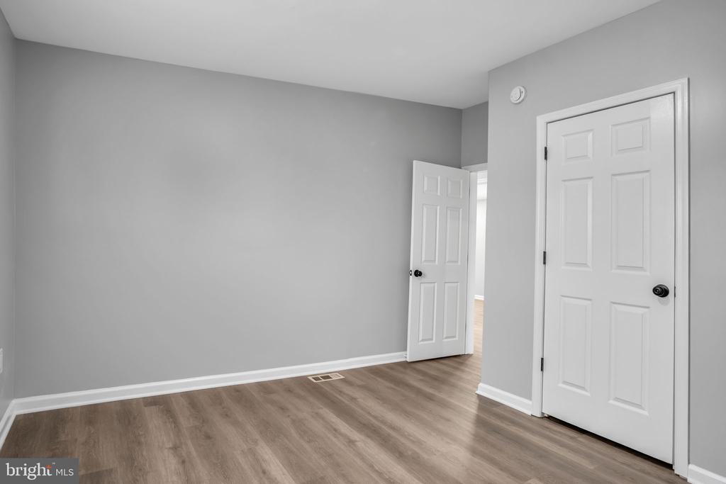 42 WALMAR MANOR