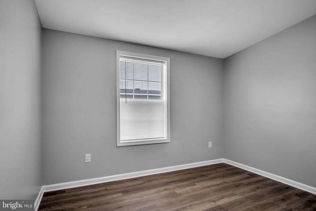 42 WALMAR MANOR