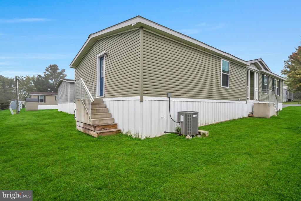 42 WALMAR MANOR