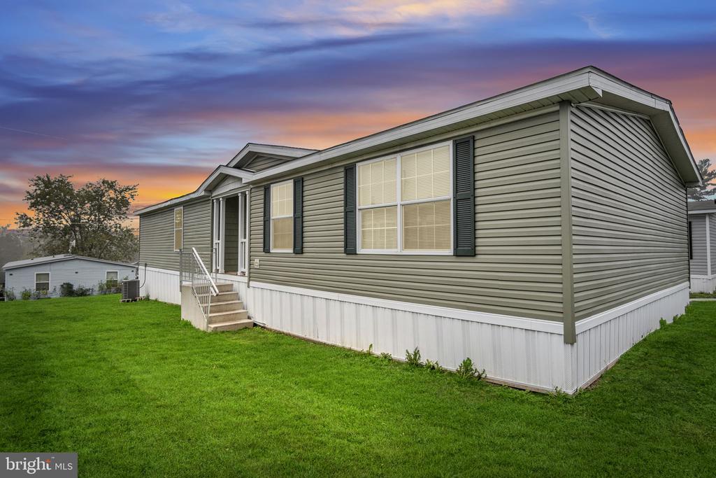 42 WALMAR MANOR
