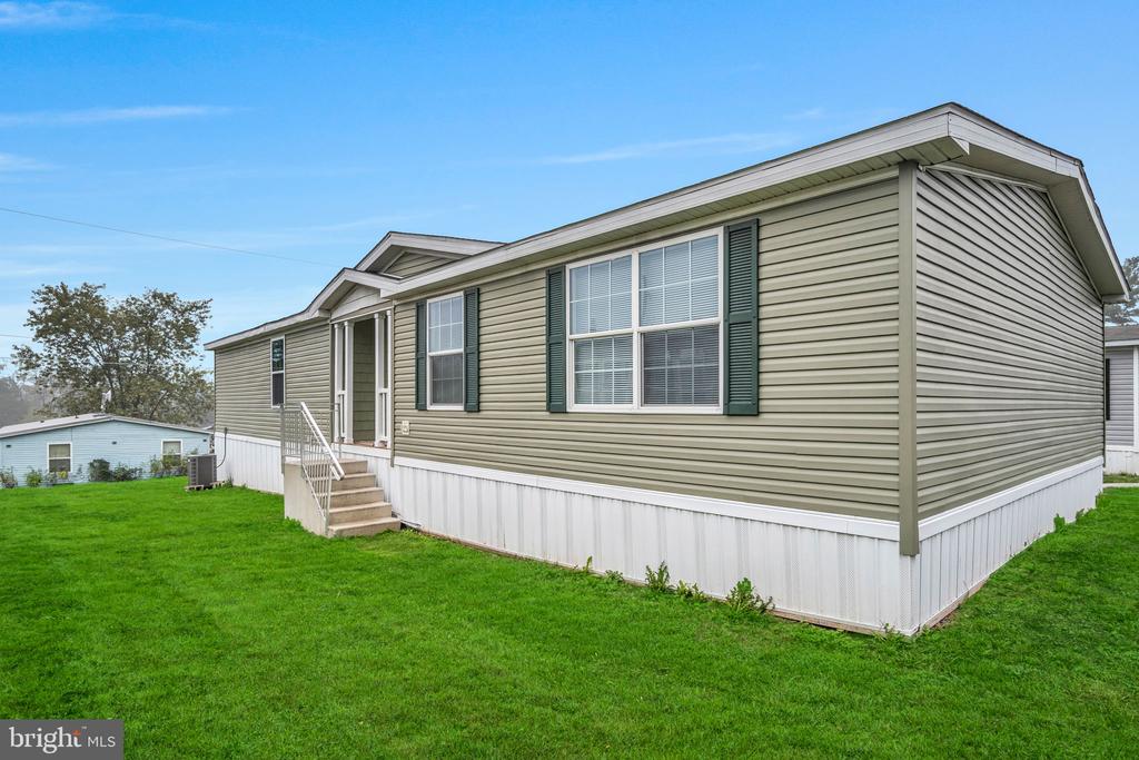 42 WALMAR MANOR