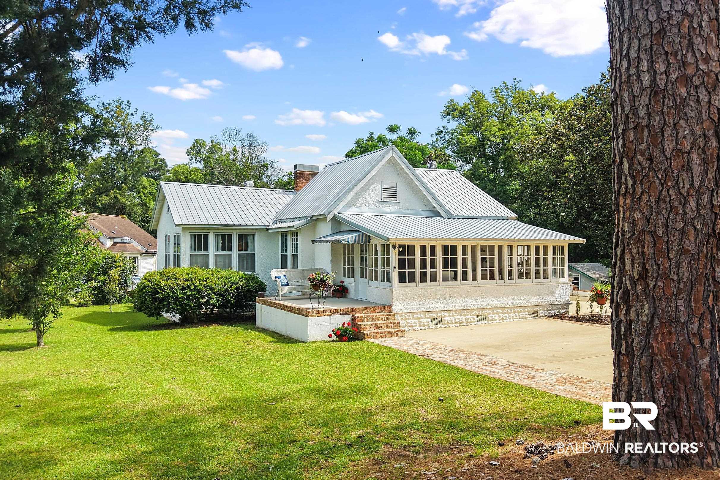 115 North Avenue