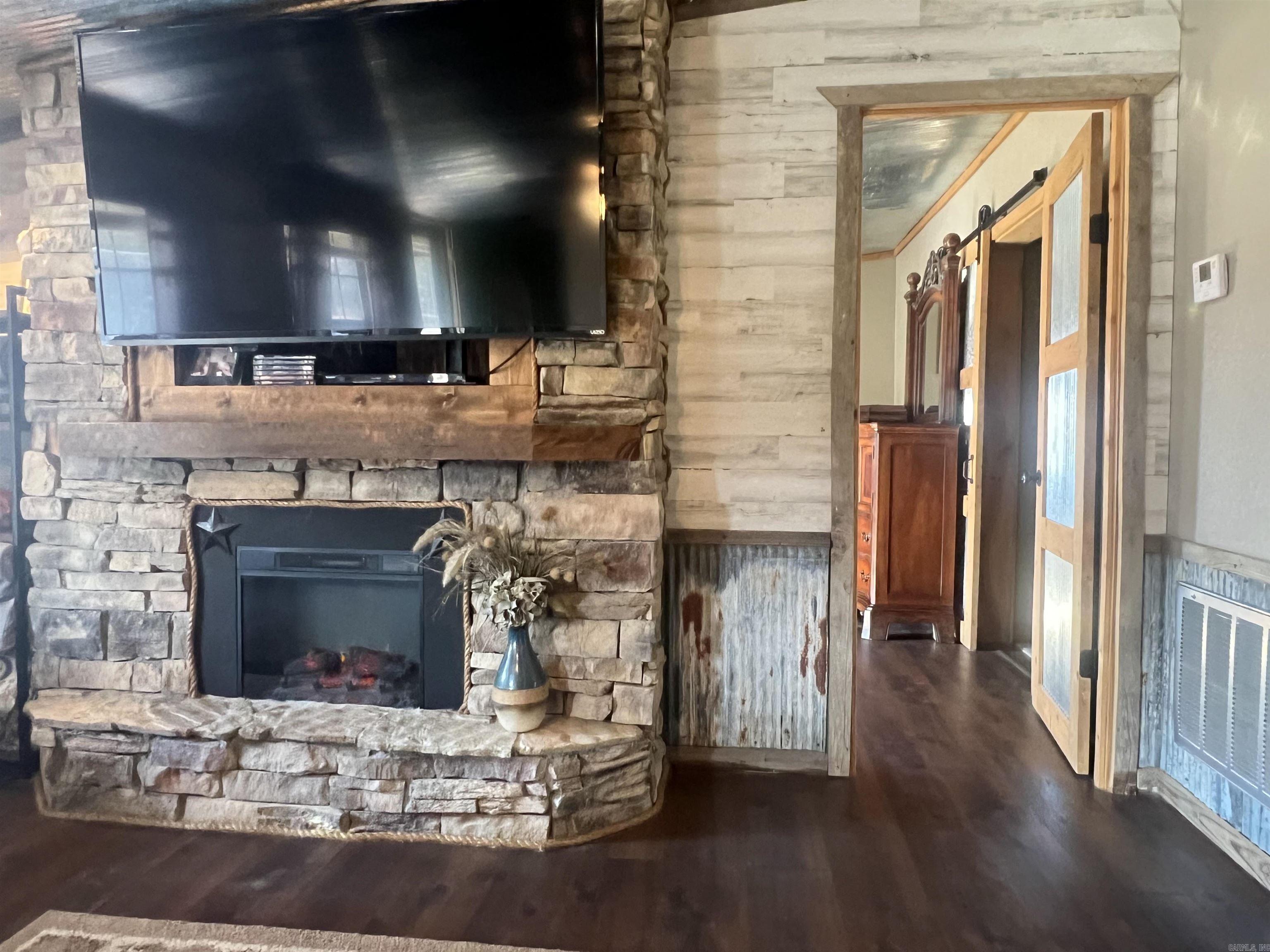 145 Wolf Branch
