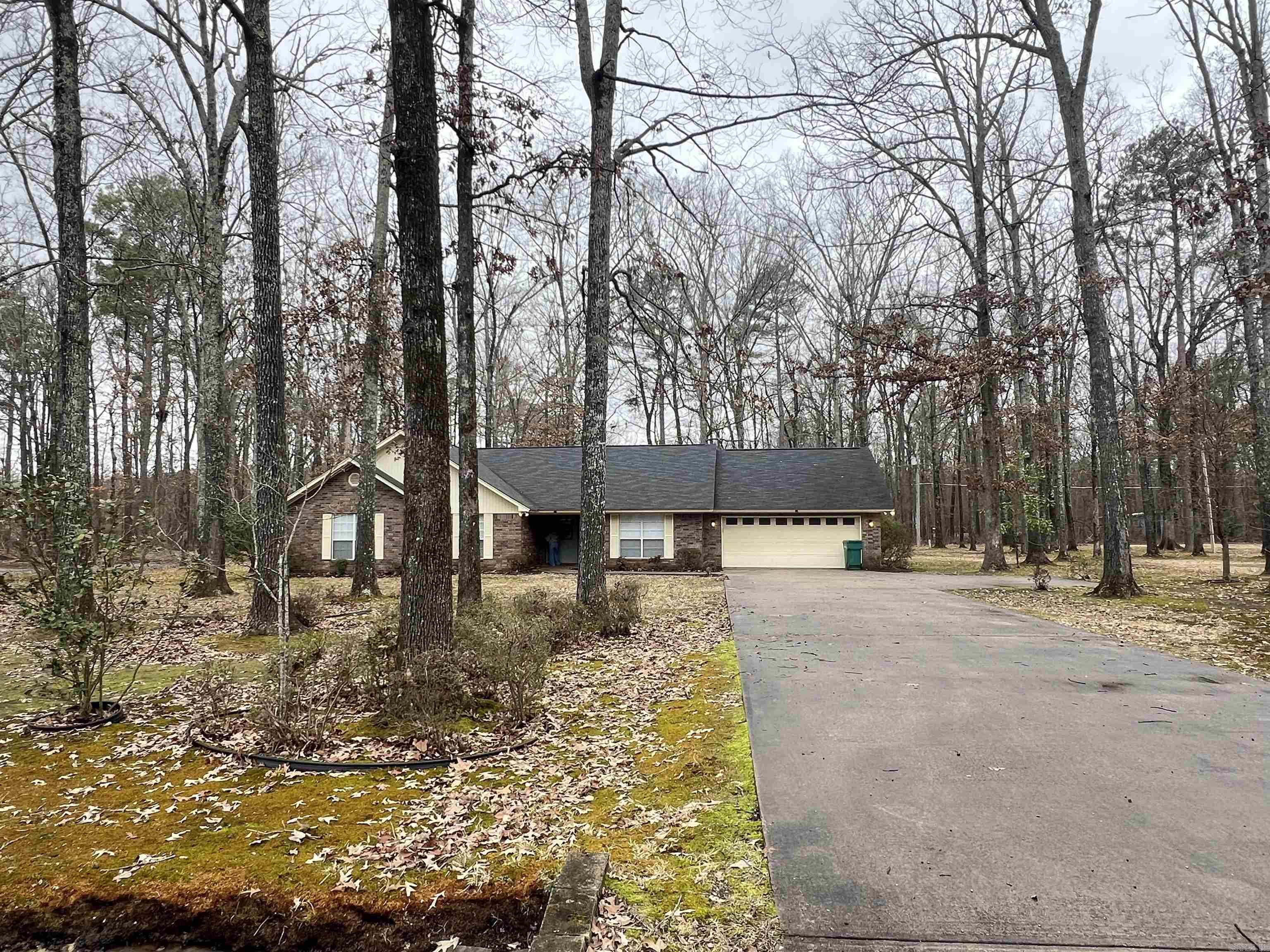 6800 Twin Oaks Lane