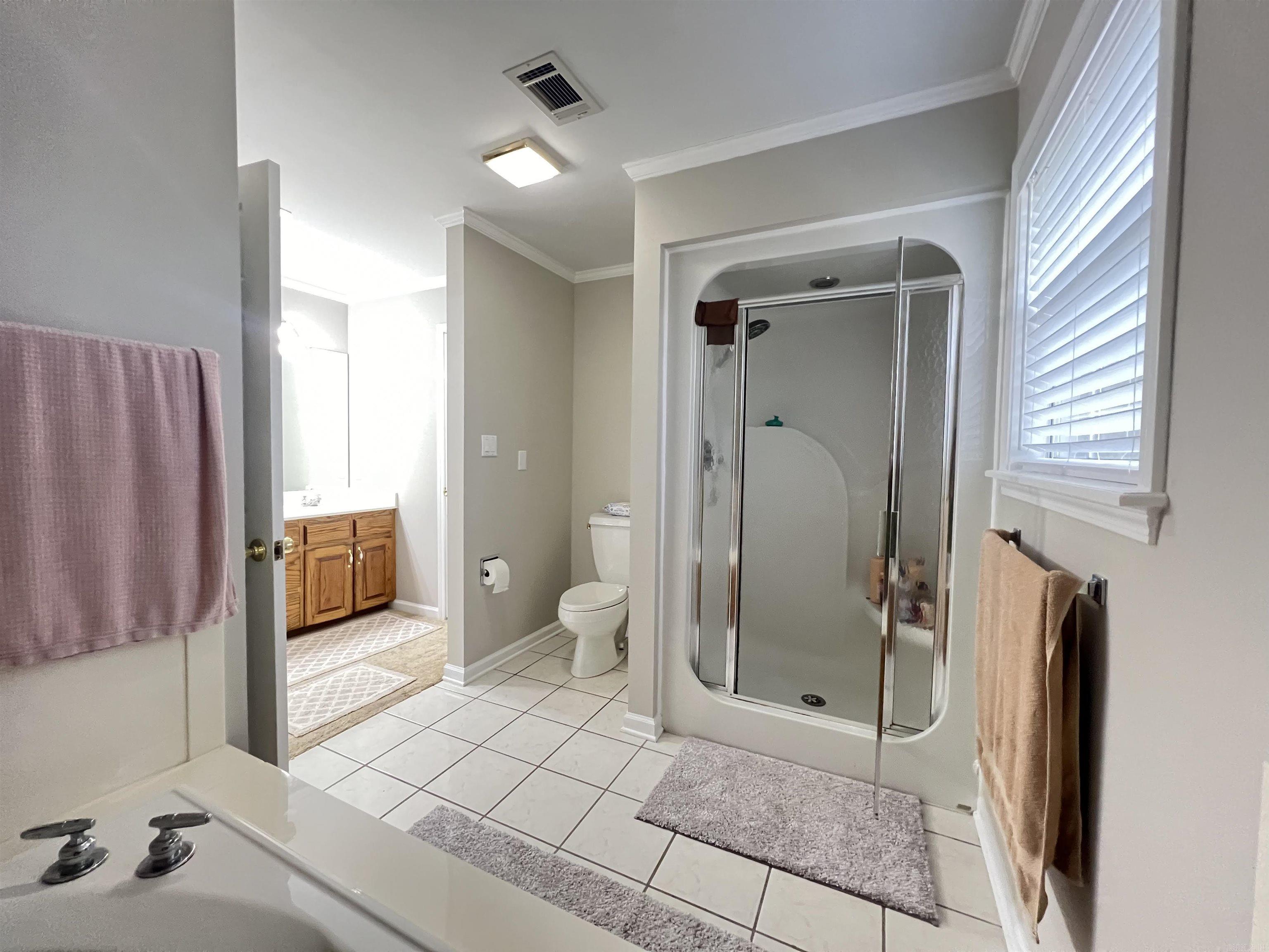 6800 Twin Oaks Lane