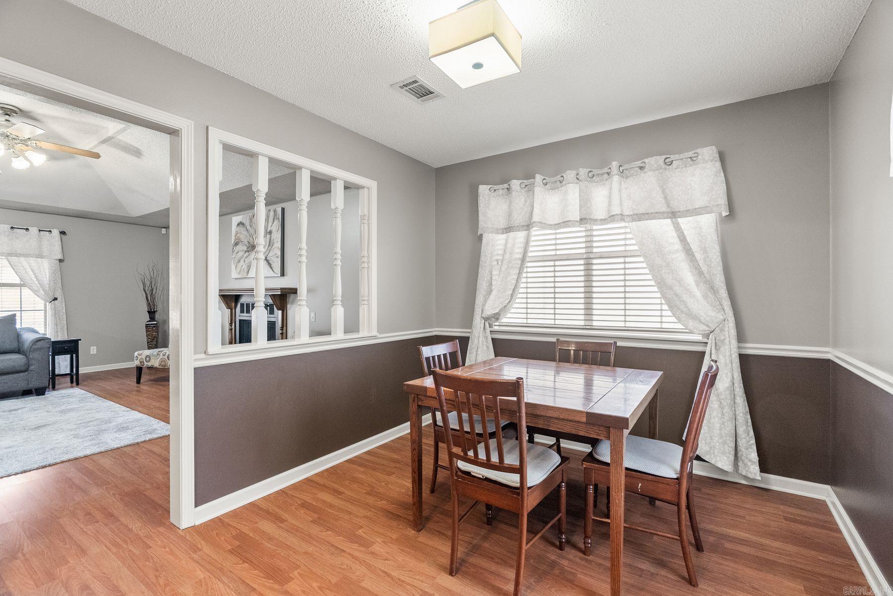 2210 E Maryland Avenue