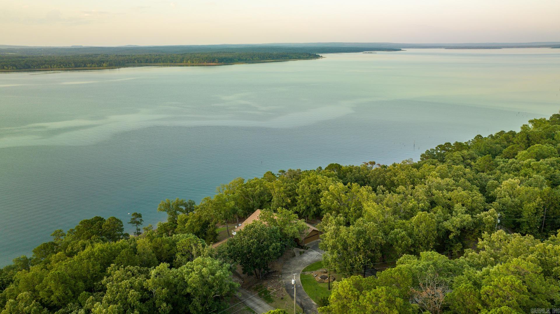 639 Lakefront Road