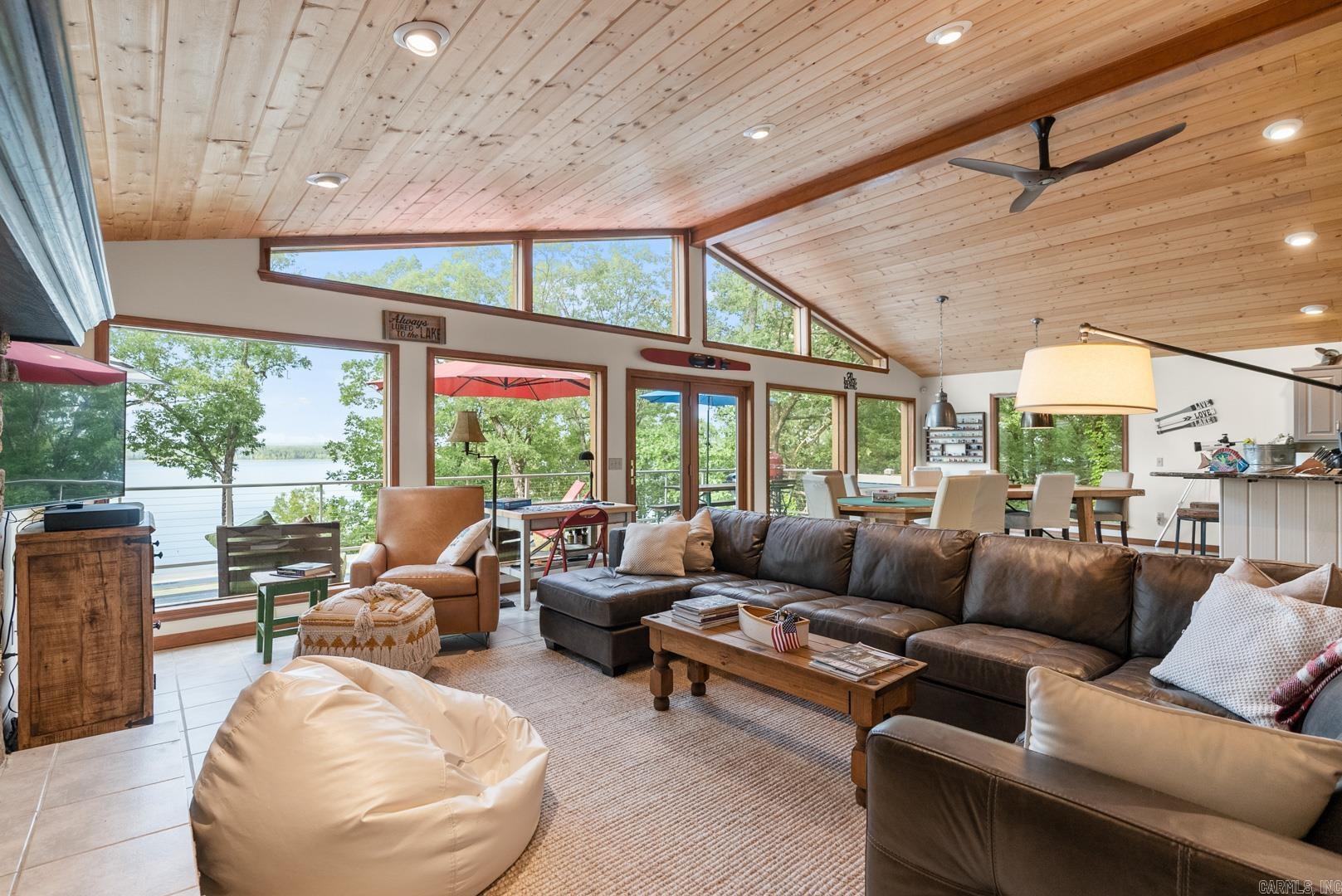 639 Lakefront Road