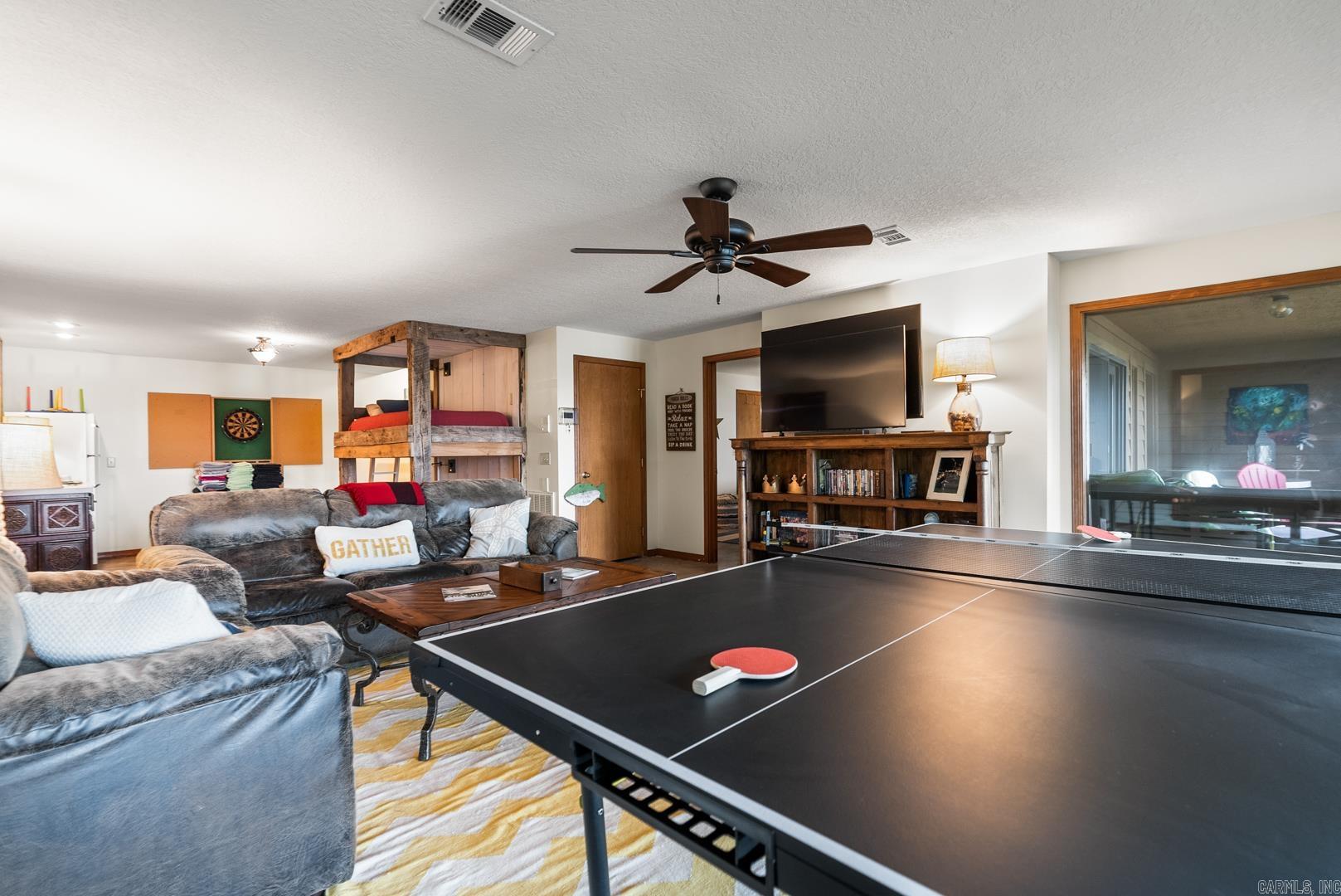 639 Lakefront Road