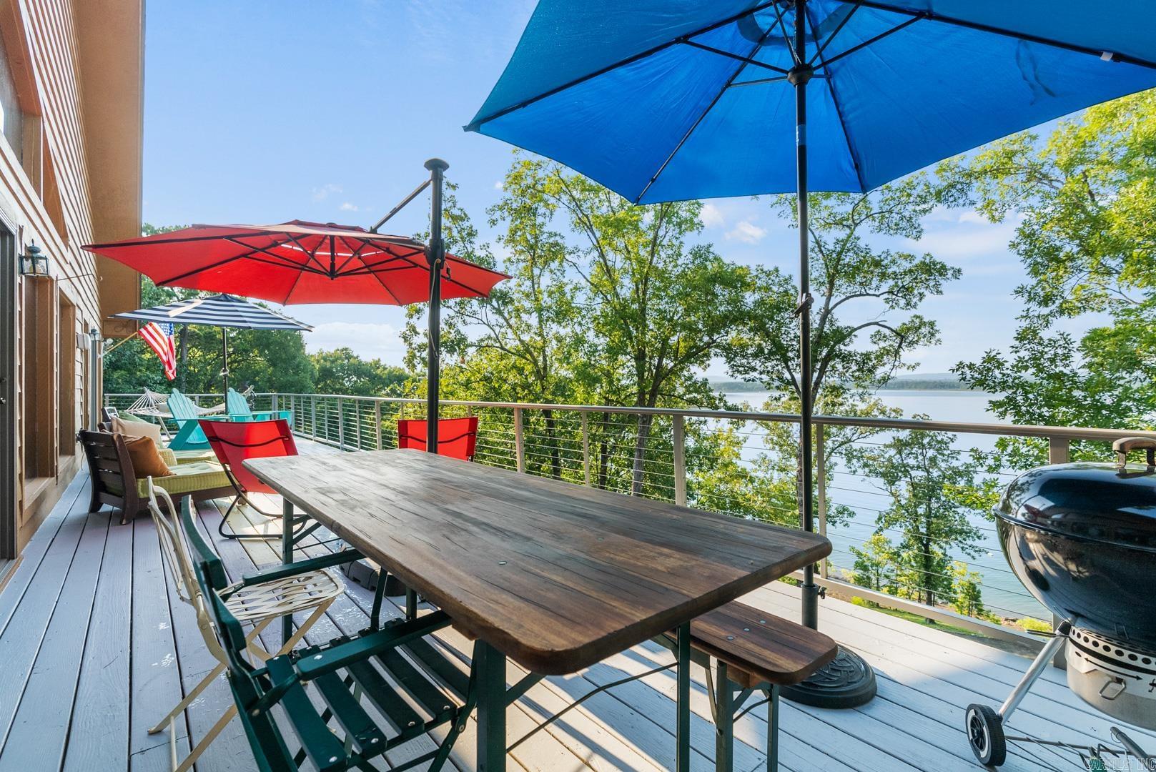 639 Lakefront Road