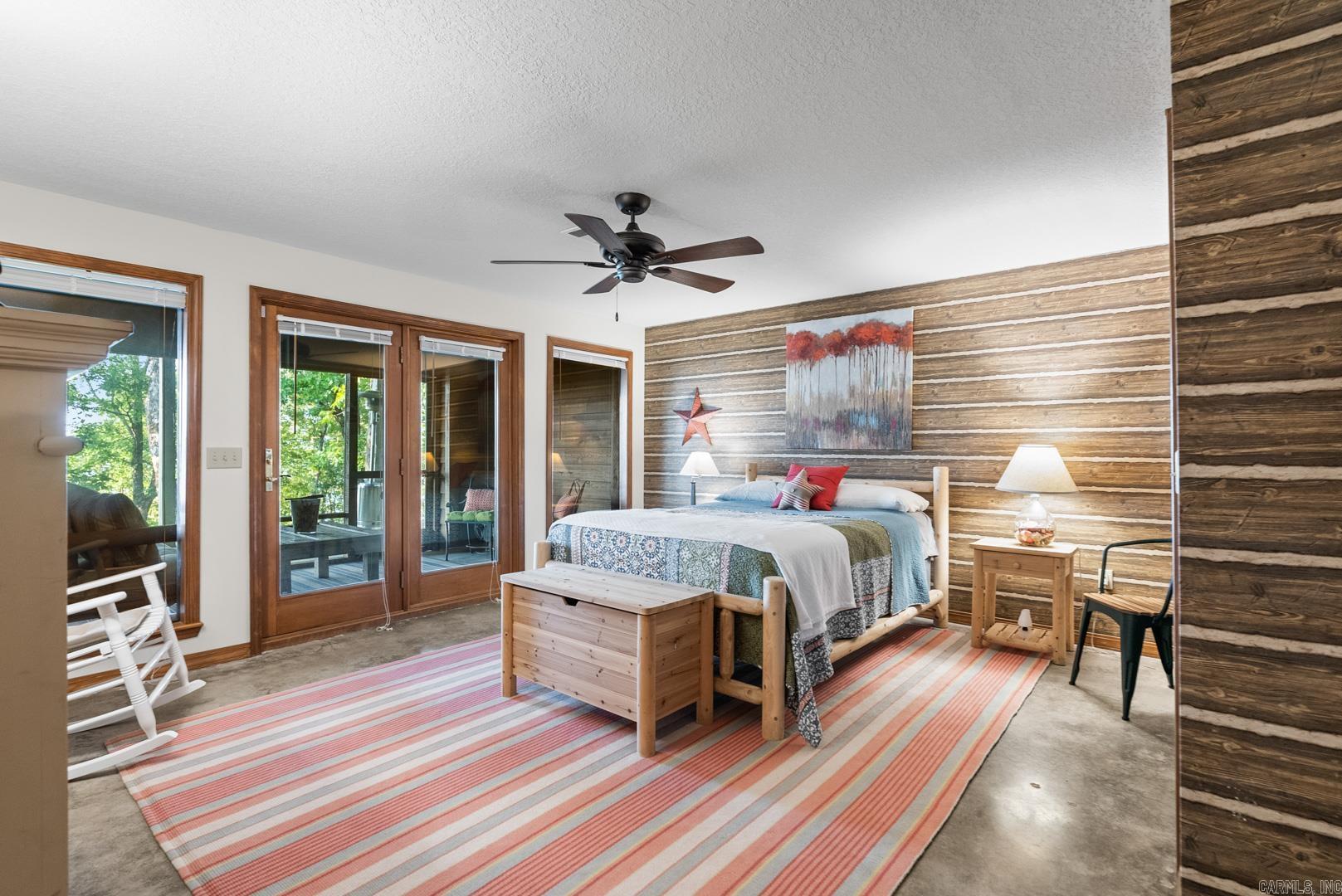 639 Lakefront Road