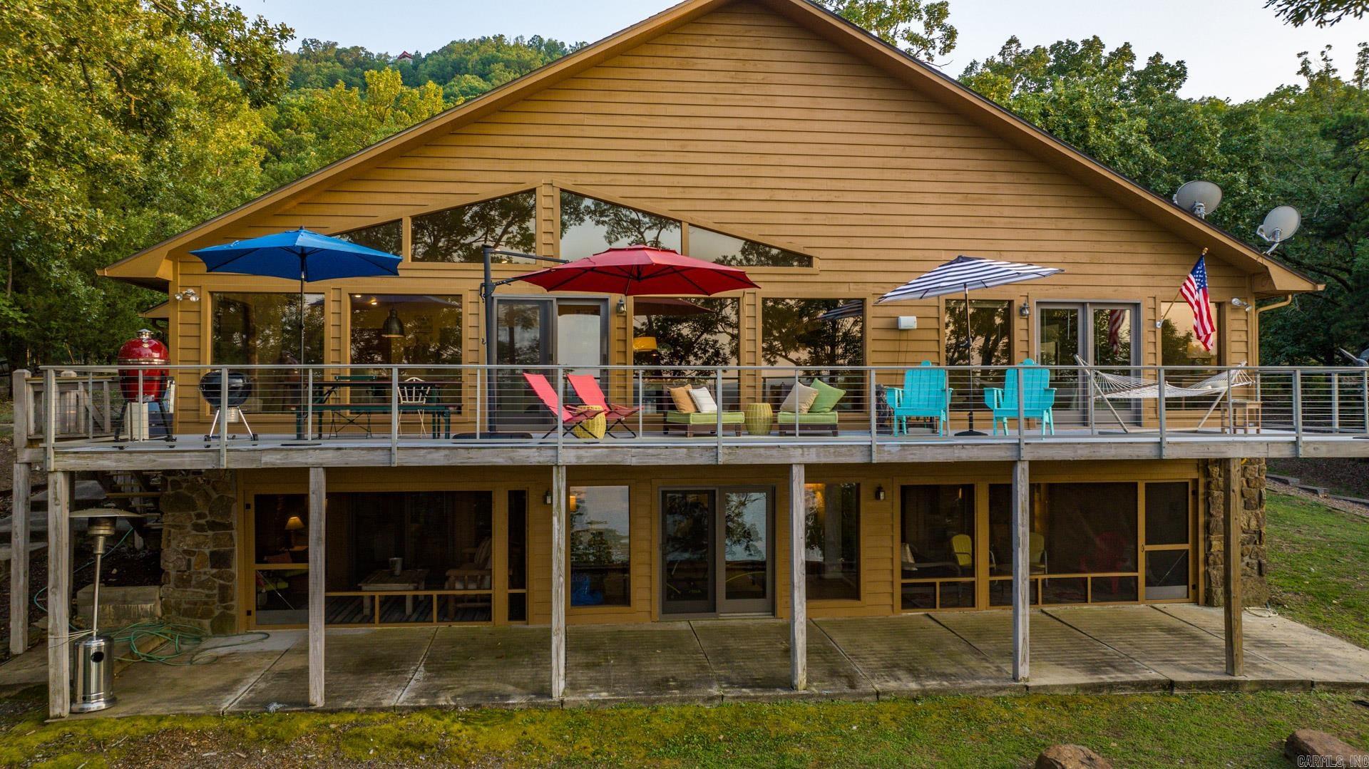 639 Lakefront Road