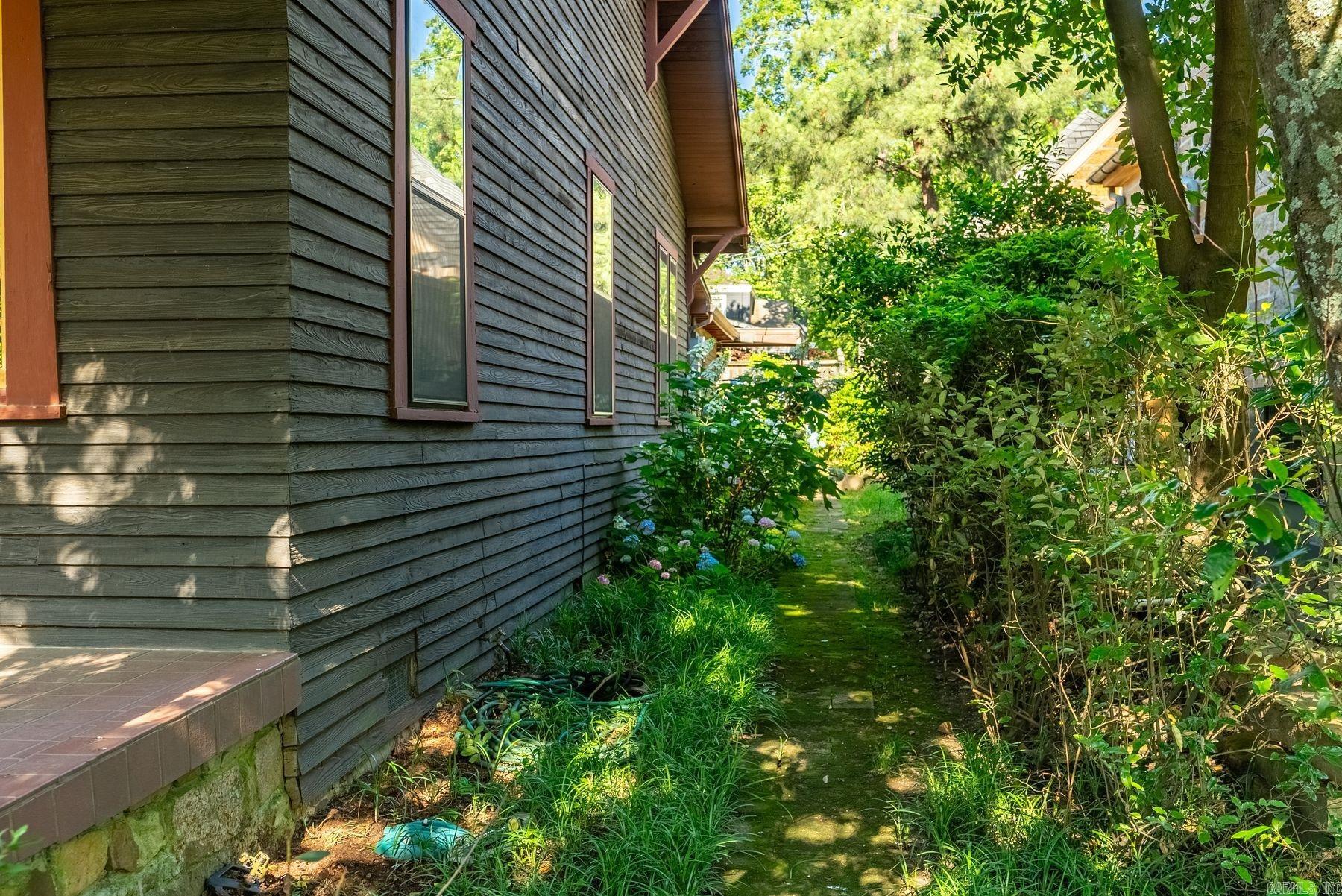 2108 Beechwood Street