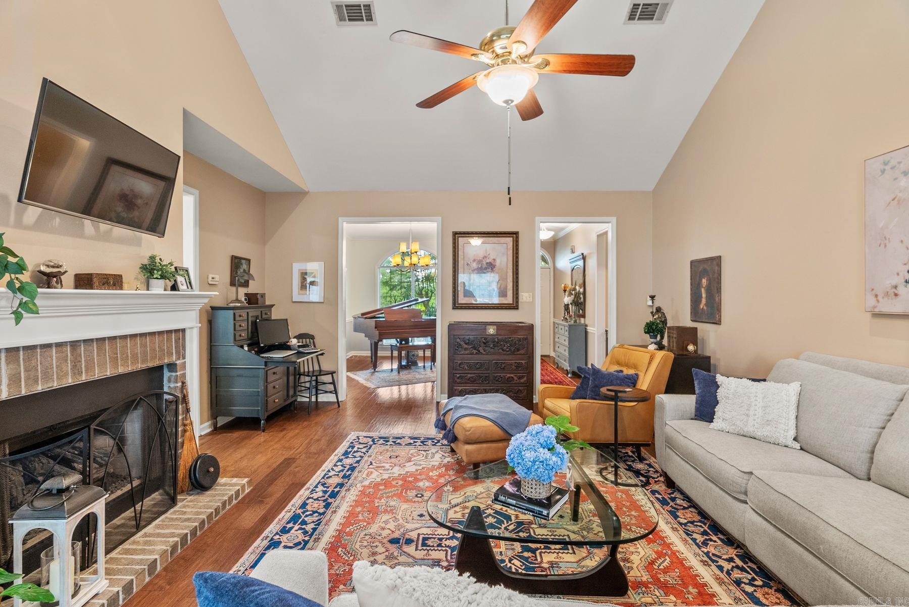 8 Cedar Branch Court