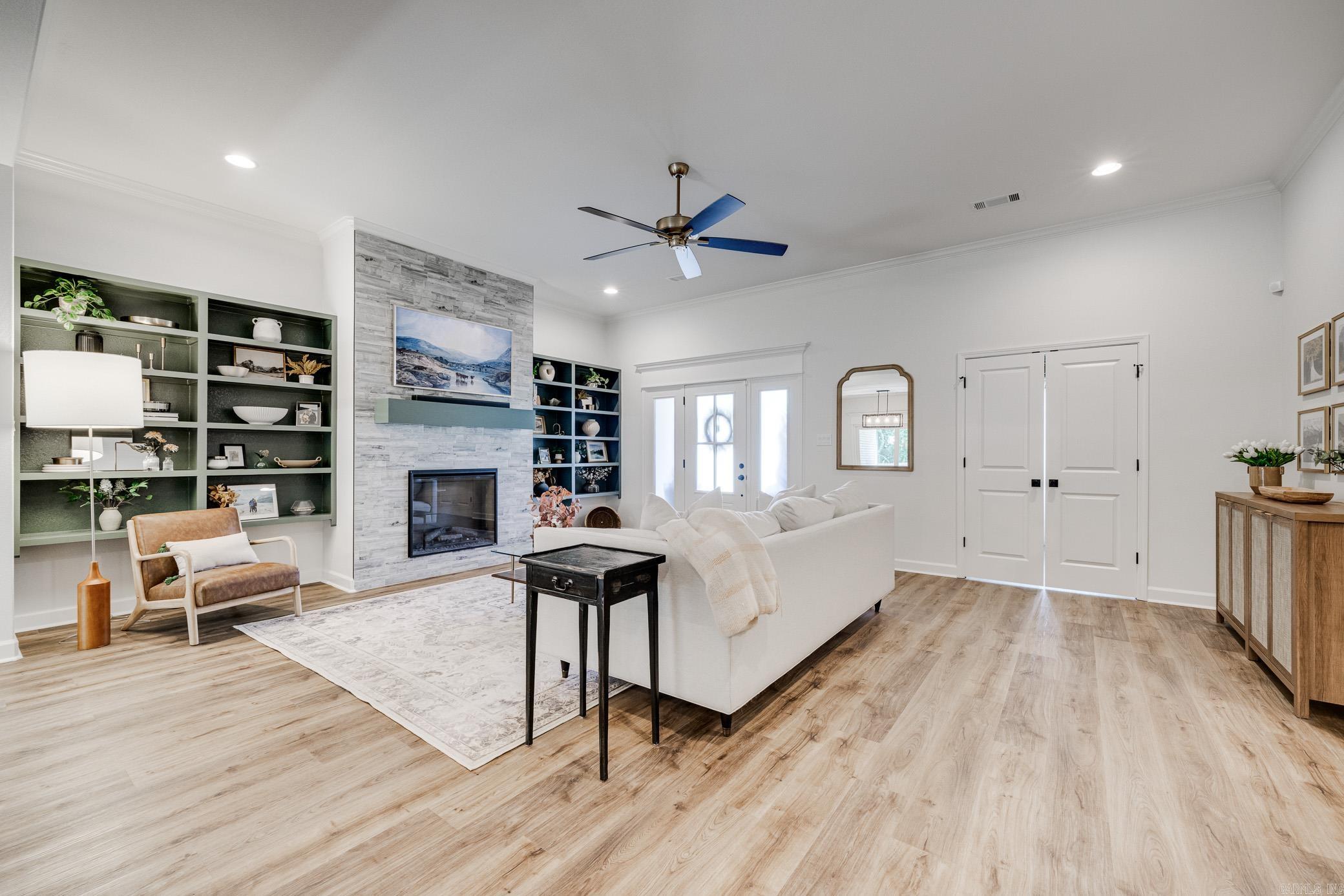 1281 Essex